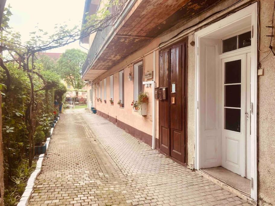 Casa Young&Jung Sibiu Exteriör bild